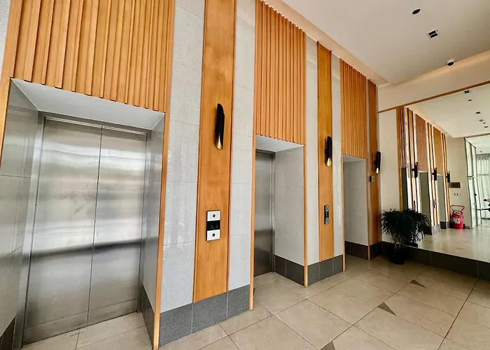 Aparthotel 2br Qc Furnished W 300mbps Net Free Pool Use 3*
