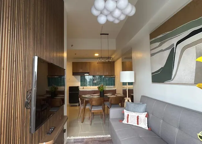 2br Qc Furnished W 300mbps Net Free Pool Use 3* Manila
